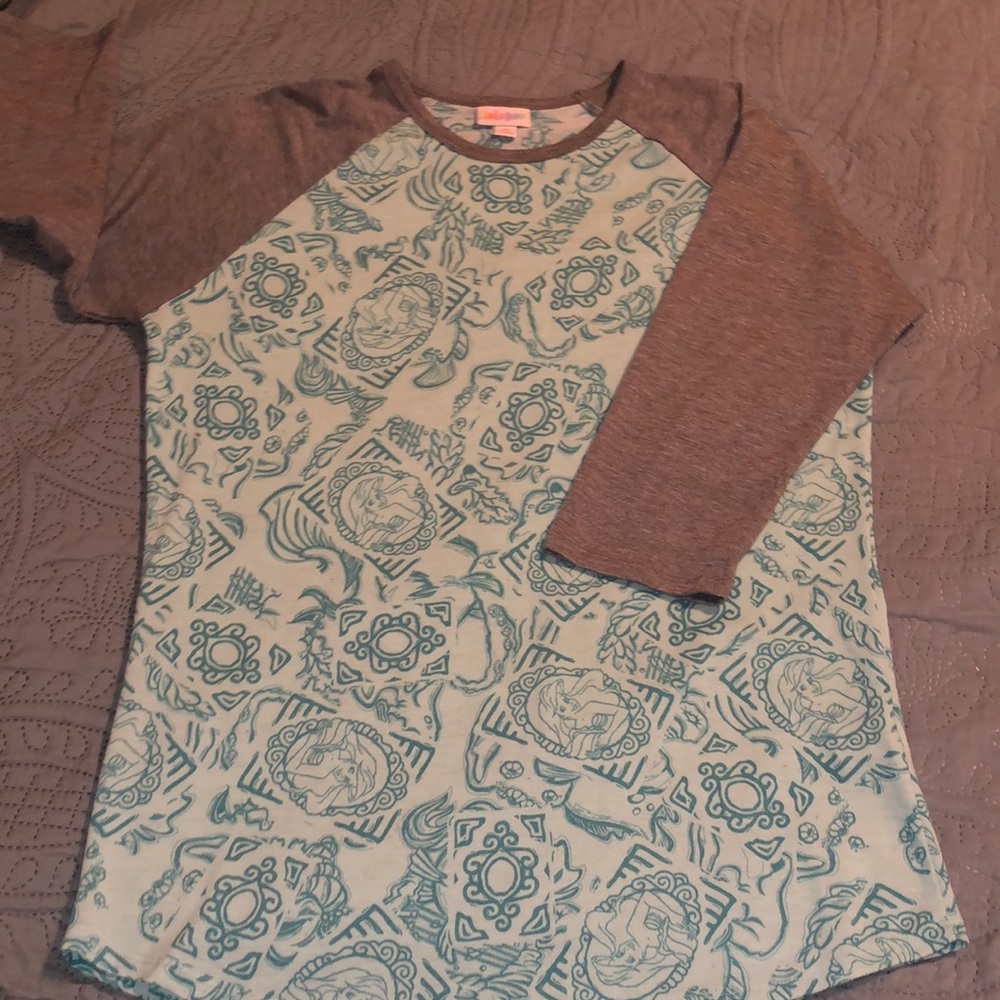 Women’s shirt